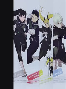 Kaiju No. 8 Acrylic Stand med Minifiguranheng